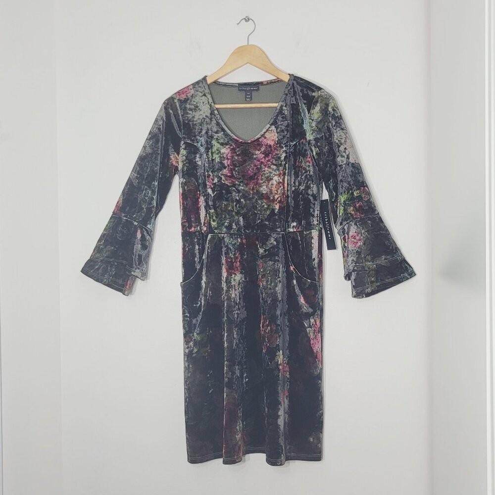 Tribal Femme NEW Velvet Black Floral Print Long Bell Sleeve Shift Dress S NWT